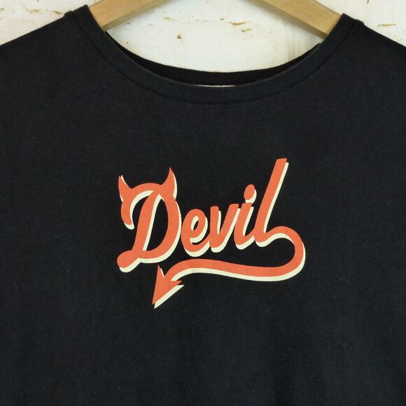 Y2K Devil T-shirt Womens XL Black Spellout Horns Cap Sleeve Old Navy Gothic VTG - Picture 5 of 8